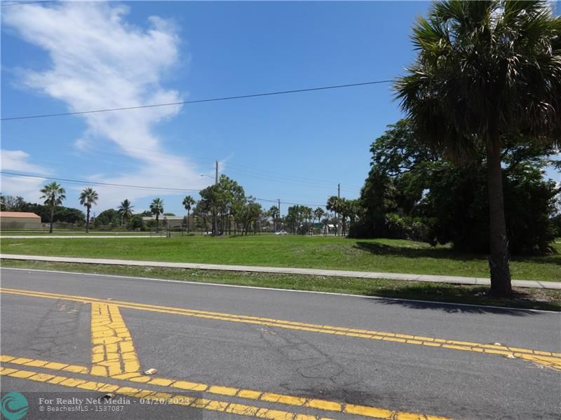 800 NW Dixie Hwy  For Sale F10085758, FL