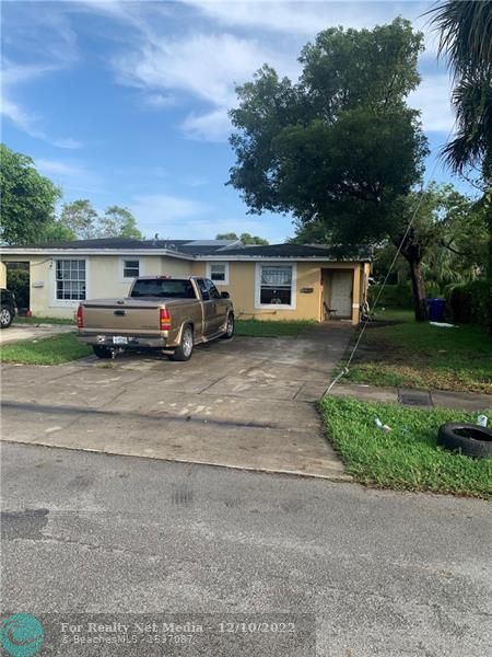 3011 NW 12th St  For Sale F10306189, FL