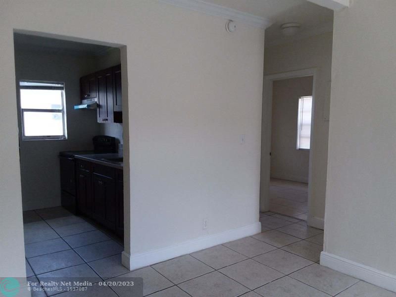 700 NW 14th Ter #4 For Sale F10321698, FL