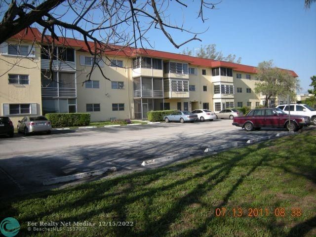 4043 NW 16th St #301b For Sale F10342424, FL