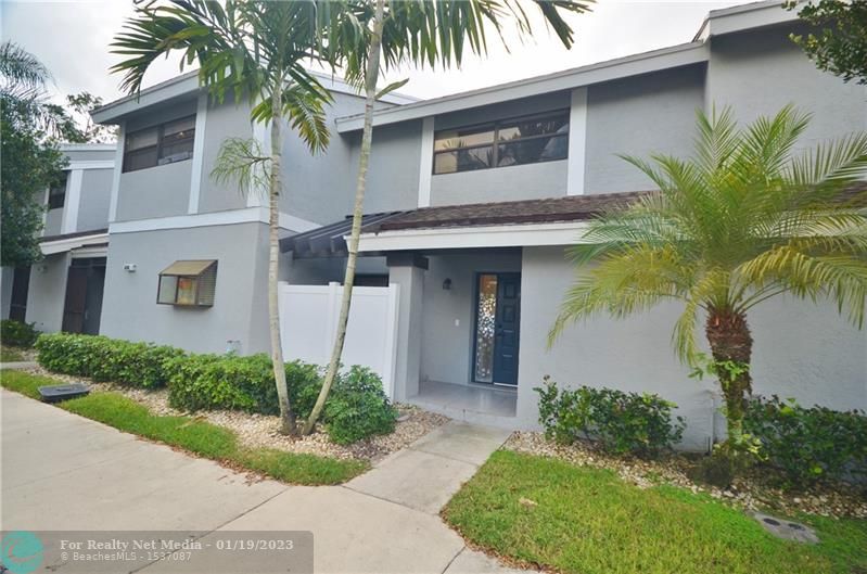 2557 NW 42nd Ave #2557 For Sale F10351889, FL