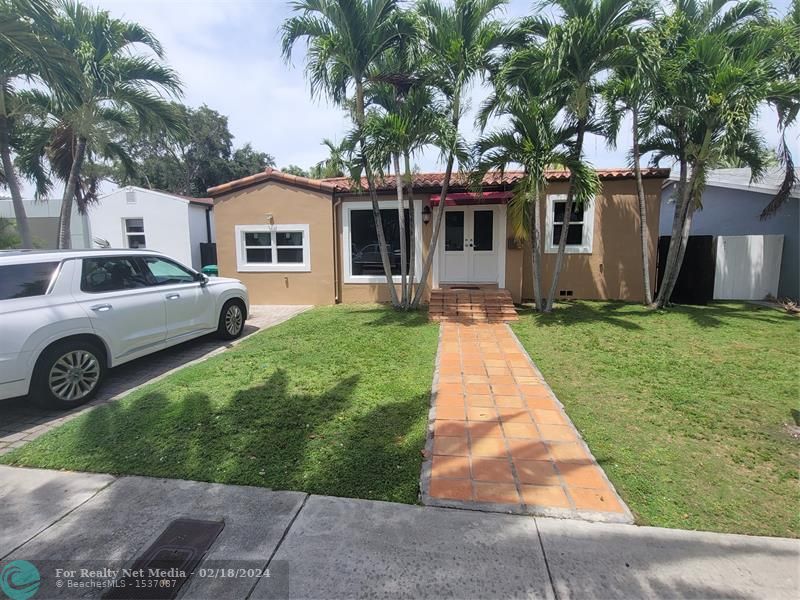 521 SW 23rd Rd  For Sale F10380519, FL