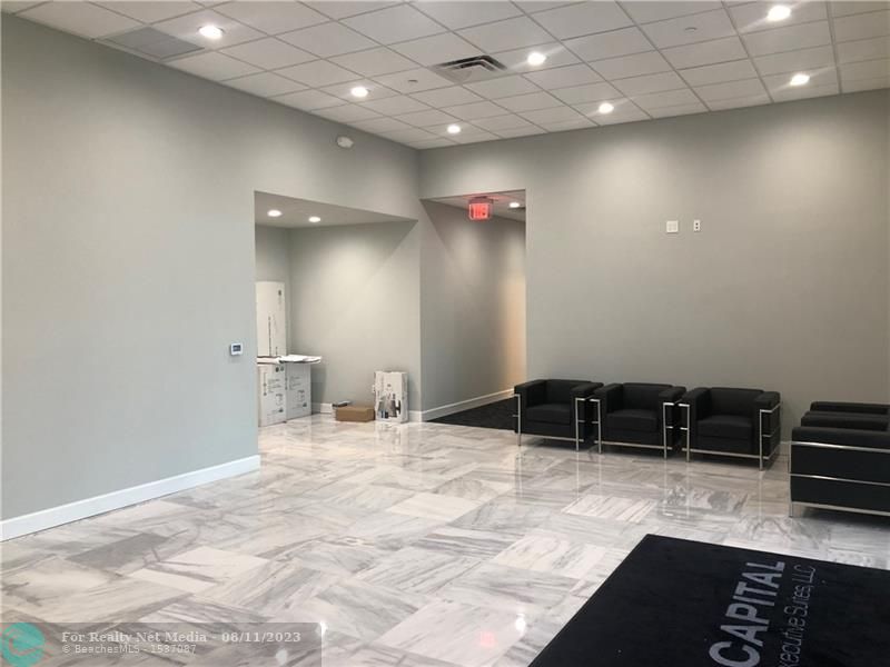 10055  Yamato Rd  For Sale F10388429, FL