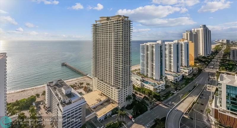 16699  Collins Ave #2009 For Sale F10402029, FL