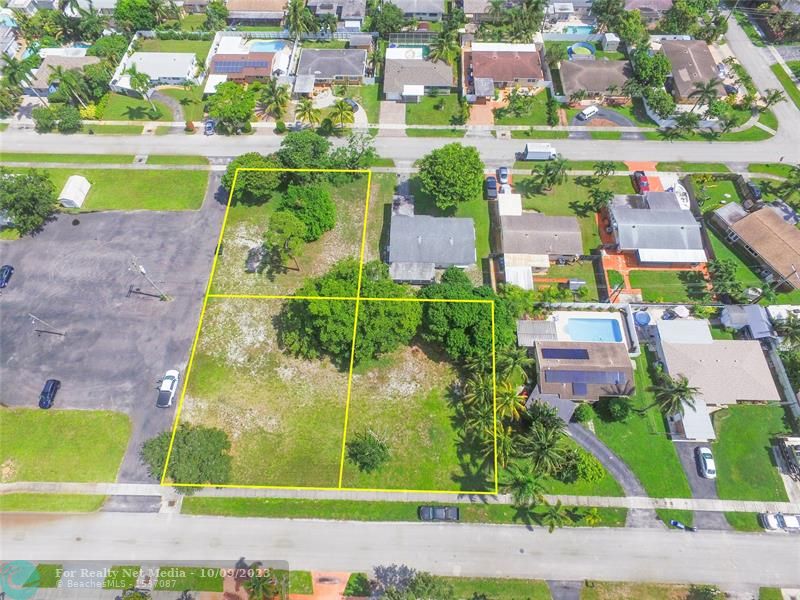1900 SW 35th Ave  For Sale F10403875, FL