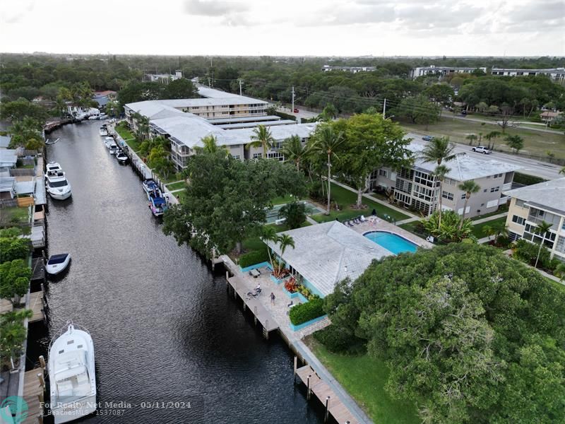 1100 SW 12th St #302 For Sale F10408206, FL