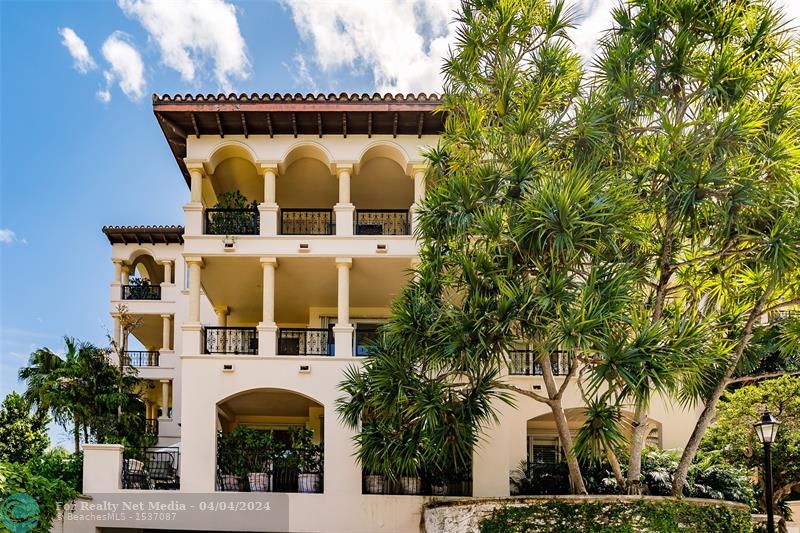 19111  Fisher Island Dr #19111 For Sale F10412076, FL