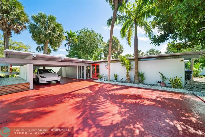 234  Pine Ave  For Sale F10417118, FL