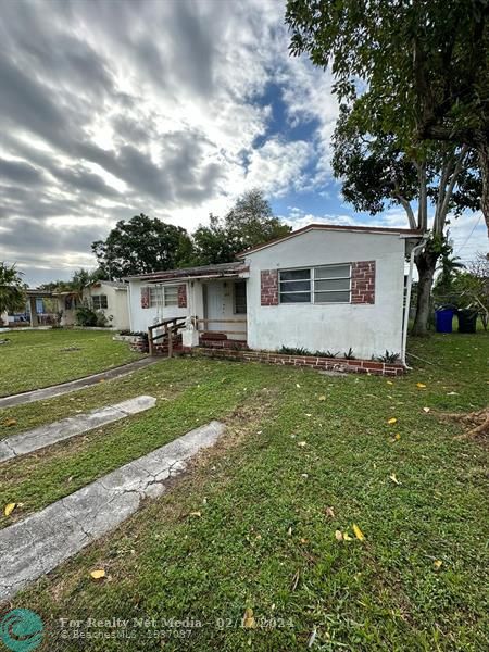 2814  Mayo St  For Sale F10419112, FL