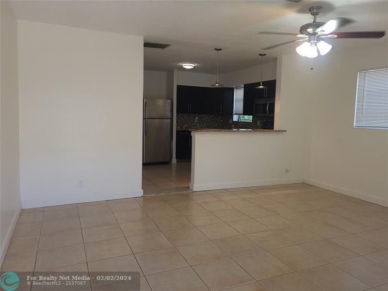 2500 SW 18th Ter #5 For Sale F10421837, FL