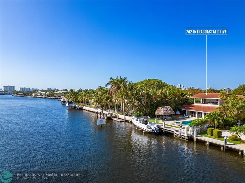 742  Intracoastal Dr  For Sale F10423493, FL