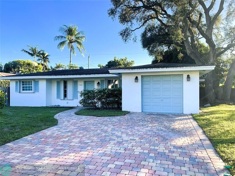 798 NW 7th St  For Sale F10427738, FL