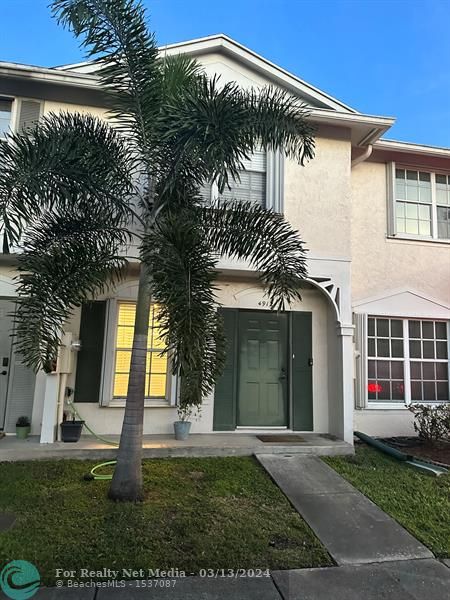 4912 SW 31st Ter #4912 For Sale F10428260, FL