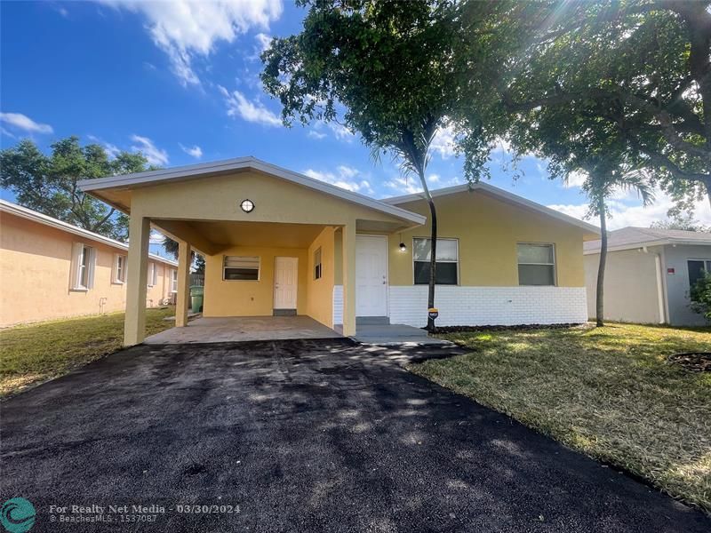 2910 NW 7th St  For Sale F10429845, FL