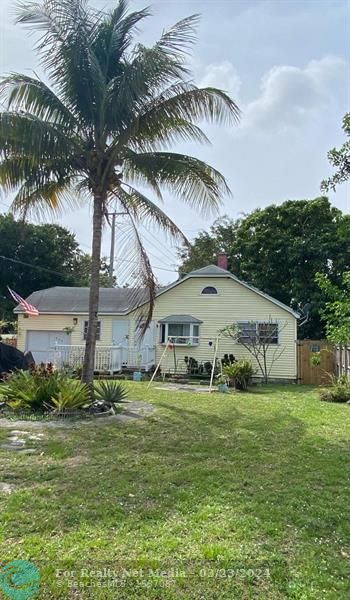 820 N 26th Ave  For Sale F10430146, FL