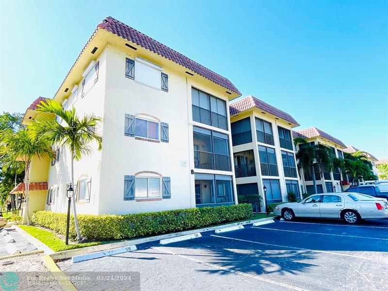 257 S Cypress Rd #421 For Sale F10430667, FL
