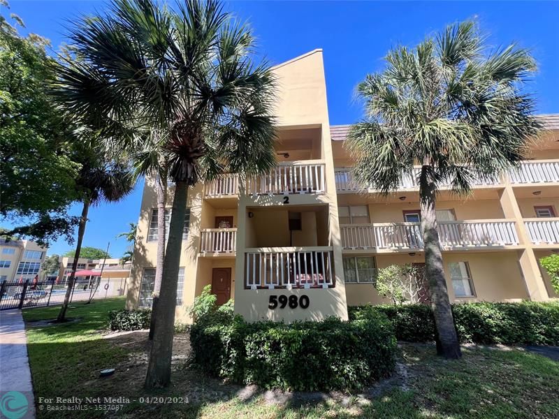 5980 NW 64th Ave #201 For Sale F10434760, FL