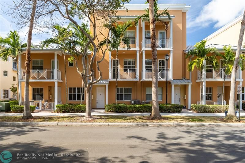 1313 SW 4th St #1313 For Sale F10435375, FL