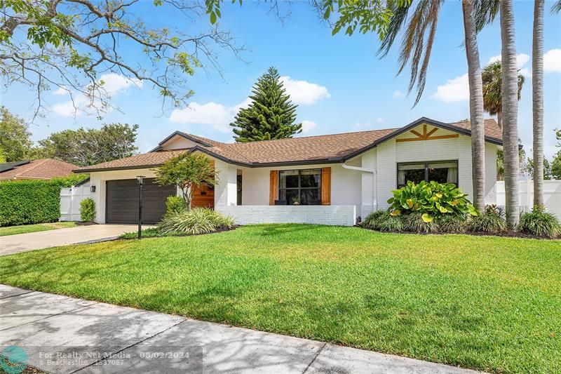 Deerfield Beach Waterfront Homes For Sale, Single Family Houses