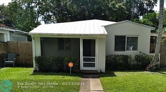 500 SW 13th St  For Sale F10436749, FL