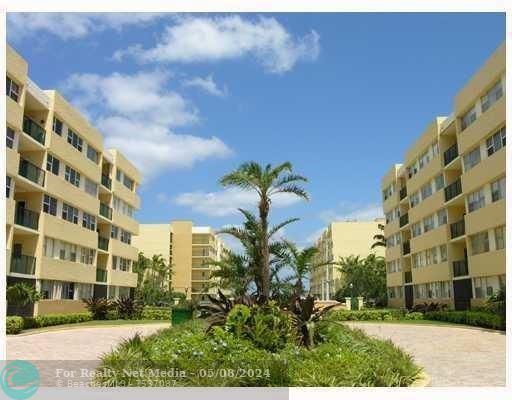1237  Hillsboro Mile #604 For Sale F10438566, FL
