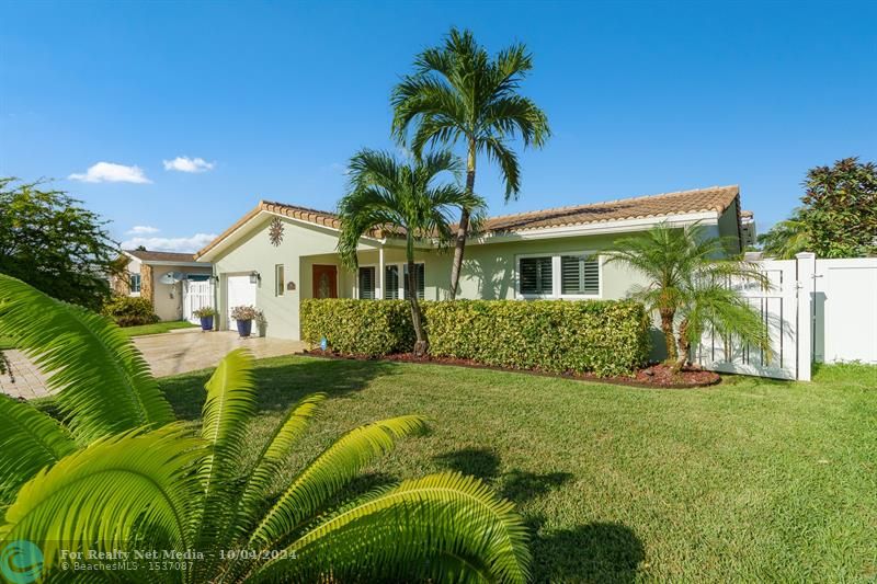 Dania Beach Waterfront Homes For Sale, Single Family Houses