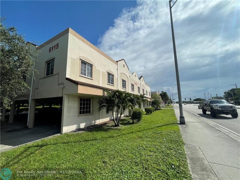 6115  STIRLING RD #215 For Sale F10480575, FL