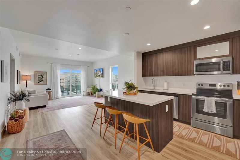 1938  Jackson St #501 For Sale F10483055, FL