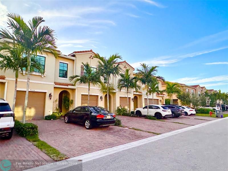 9498  Glider Way  For Sale F10483258, FL