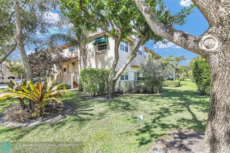 6693  Via Regina #6693 For Sale F10483568, FL