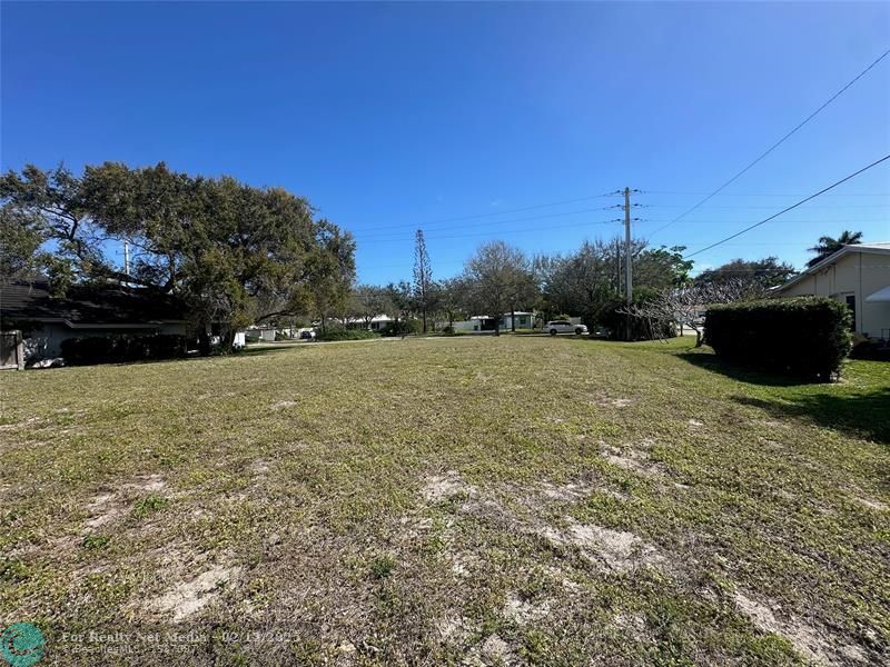 3939 NW 5th Ave  For Sale F10485797, FL