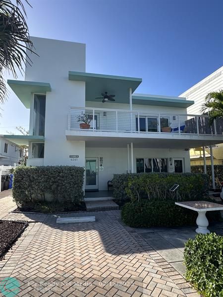4241  El Mar Dr  For Sale F10486930, FL
