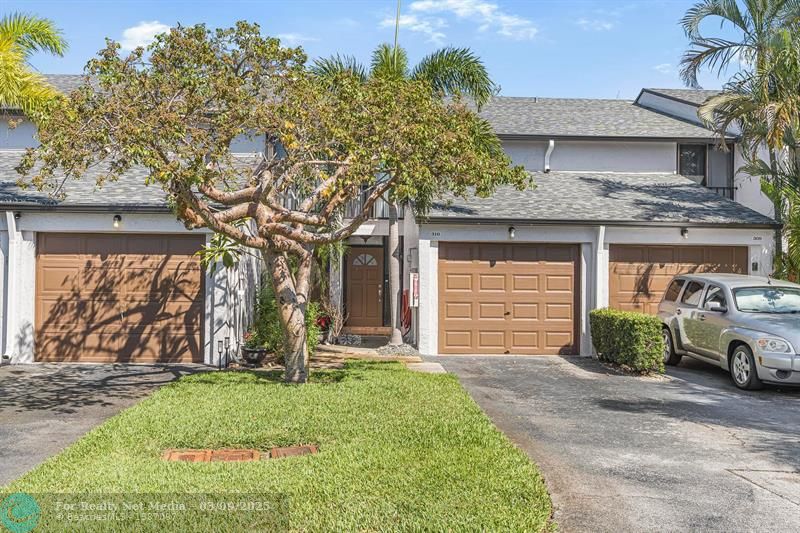 4761 NW 2nd Ave #310 For Sale F10489328, FL