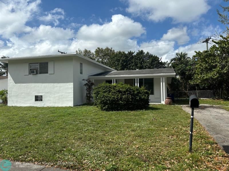 20400 NE 14th Ave  For Sale F10489868, FL