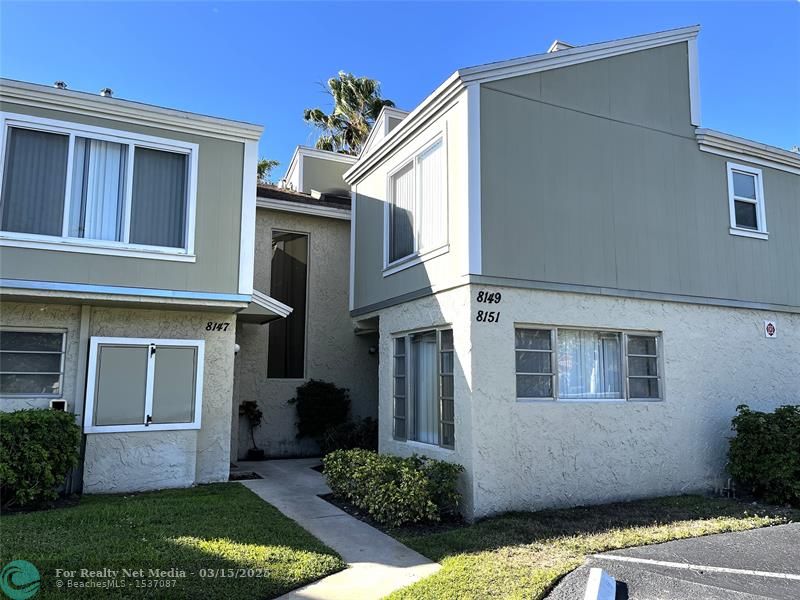 8149  Lagos De Campo Blvd #B-1 For Sale F10490637, FL