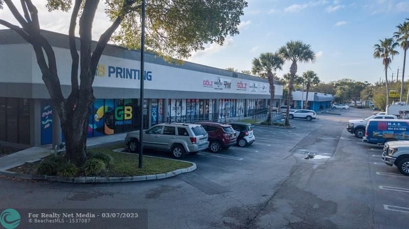 2550 N Powerline Rd #104 For Sale F10490862, FL