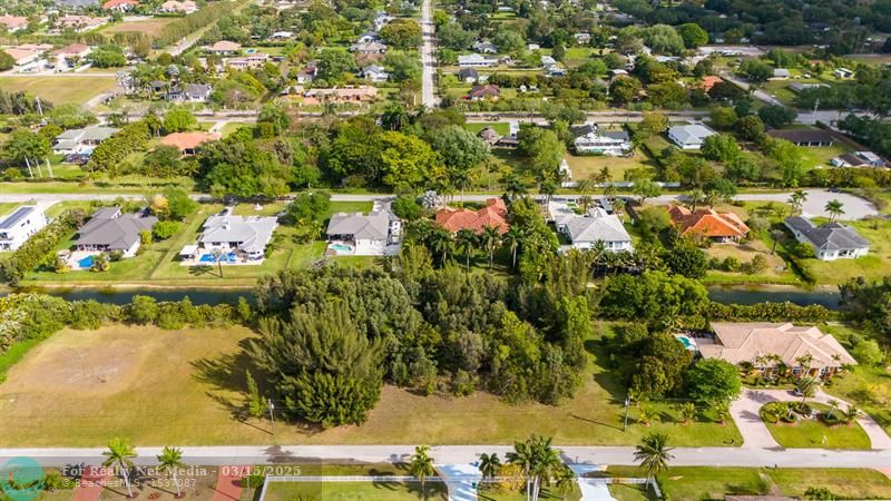 ** SW 62nd St  For Sale F10492466, FL
