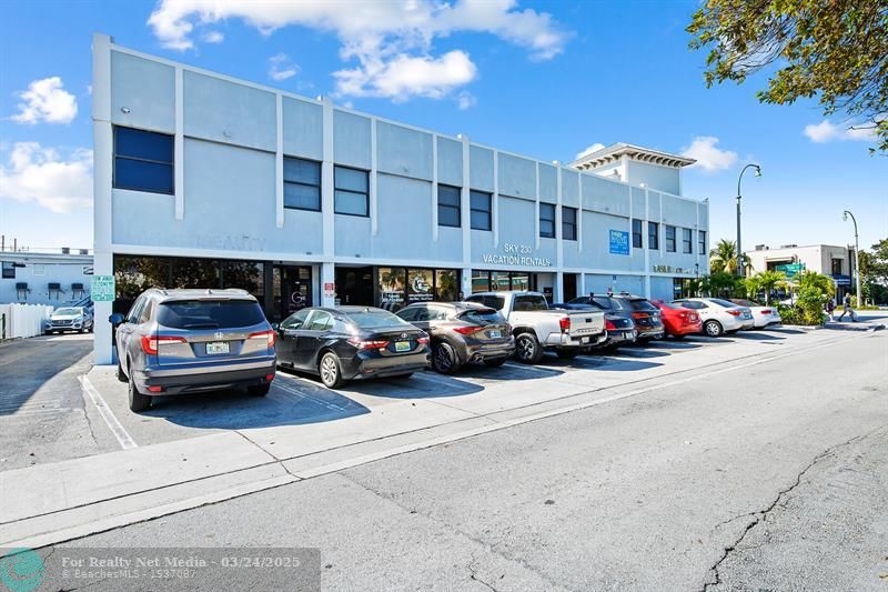 218  COMMERCIAL BLVD #See remarks For Sale F10494028, FL