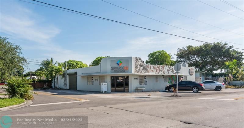 1100 NE 5th Ter  For Sale F10494033, FL