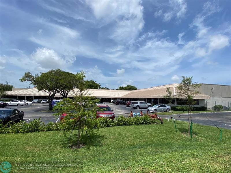 290 SW 12th Ave  For Sale F10495854, FL