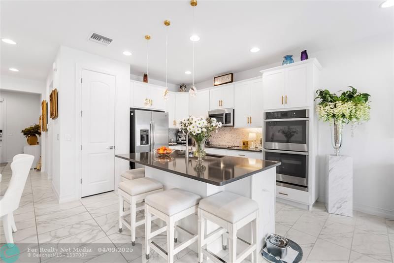 9463  Kinley Pl  For Sale F10497178, FL
