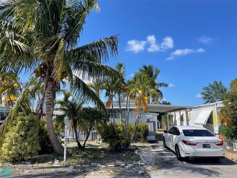 2875 SW 58th St  For Sale F10501244, FL
