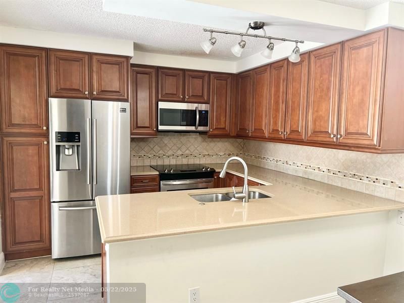 8175  Boca Rio Dr  For Sale F10503687, FL