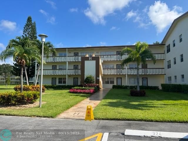 300  Mansfield H #H For Sale F10503872, FL