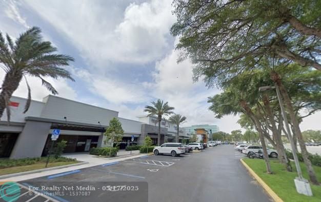 426 W Hillsboro Blvd  For Sale F10504212, FL