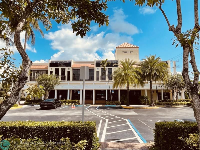 221  Commercial Blvd #201 For Sale F10504520, FL